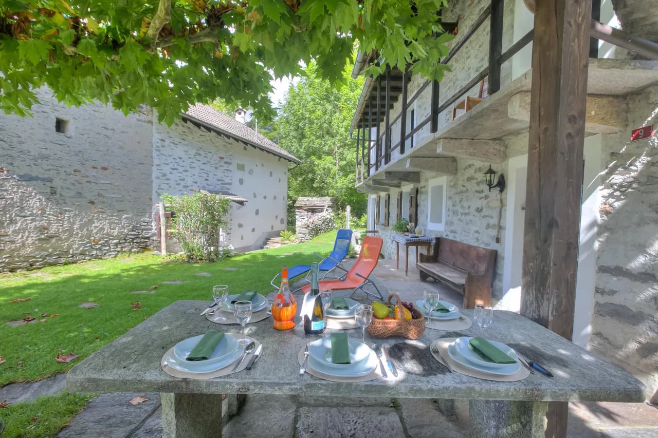 Rustico al platano 1 in Val Verzasca für 4, Foto 2