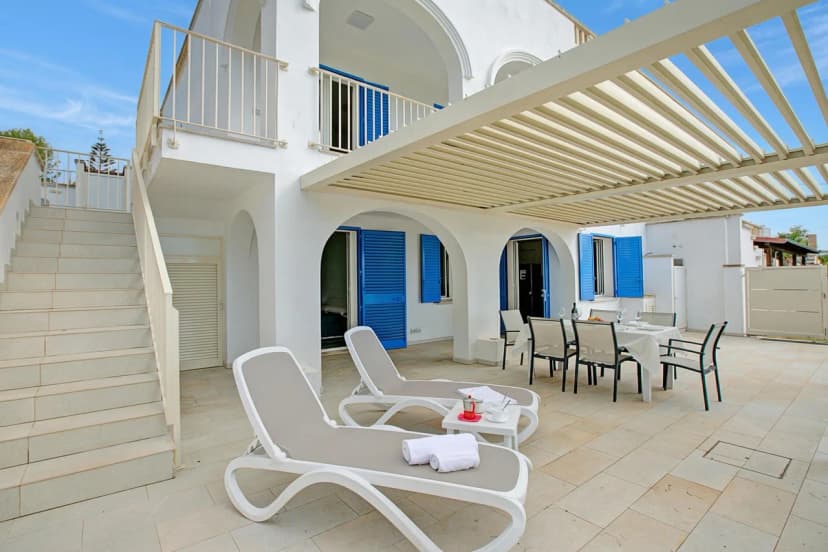 La Primula Apartment 1 with Sea-View