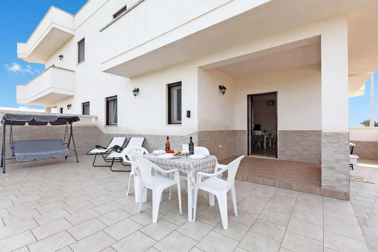 Le Bianche Apt1 with Garden Near The Sea photo 2