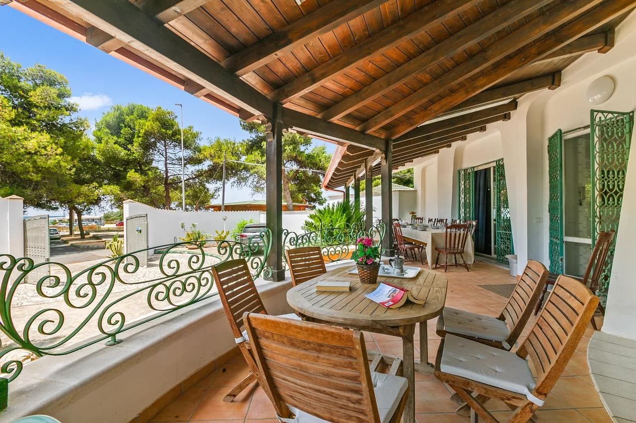 Villa Isidoro - Meerblick und Garten, 50m zum Strand, Foto 2
