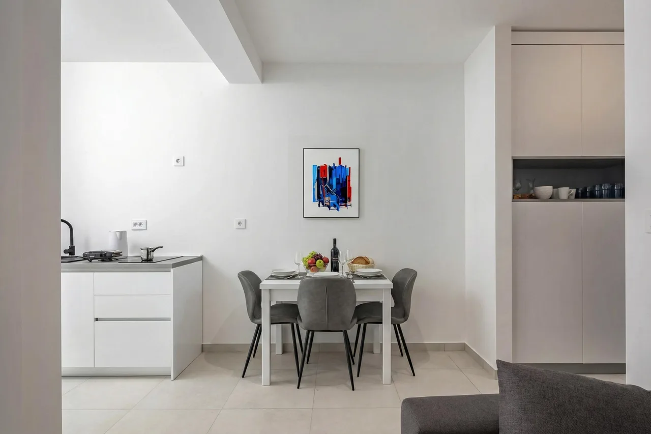 Meerblick-Balkon-Apartment in der Grünen Zone, Foto 4