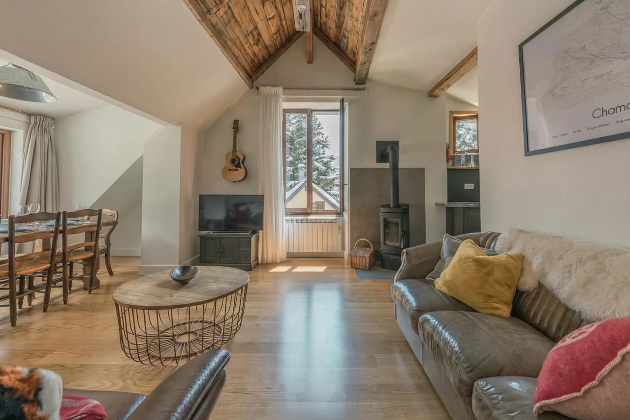 Chalet Whitmoore Argentière - Walk to Grands Montets Sleeps 7 photo 3
