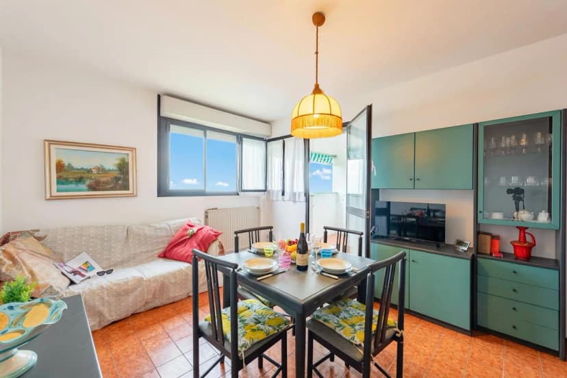 Acqua Marina 800m from the sea