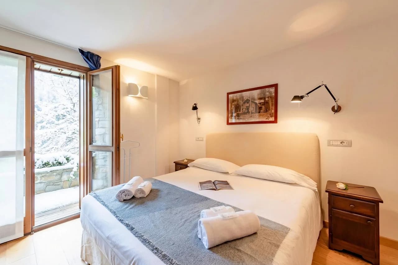 Charming Mountain-View Apartment in Courmayeur photo 5