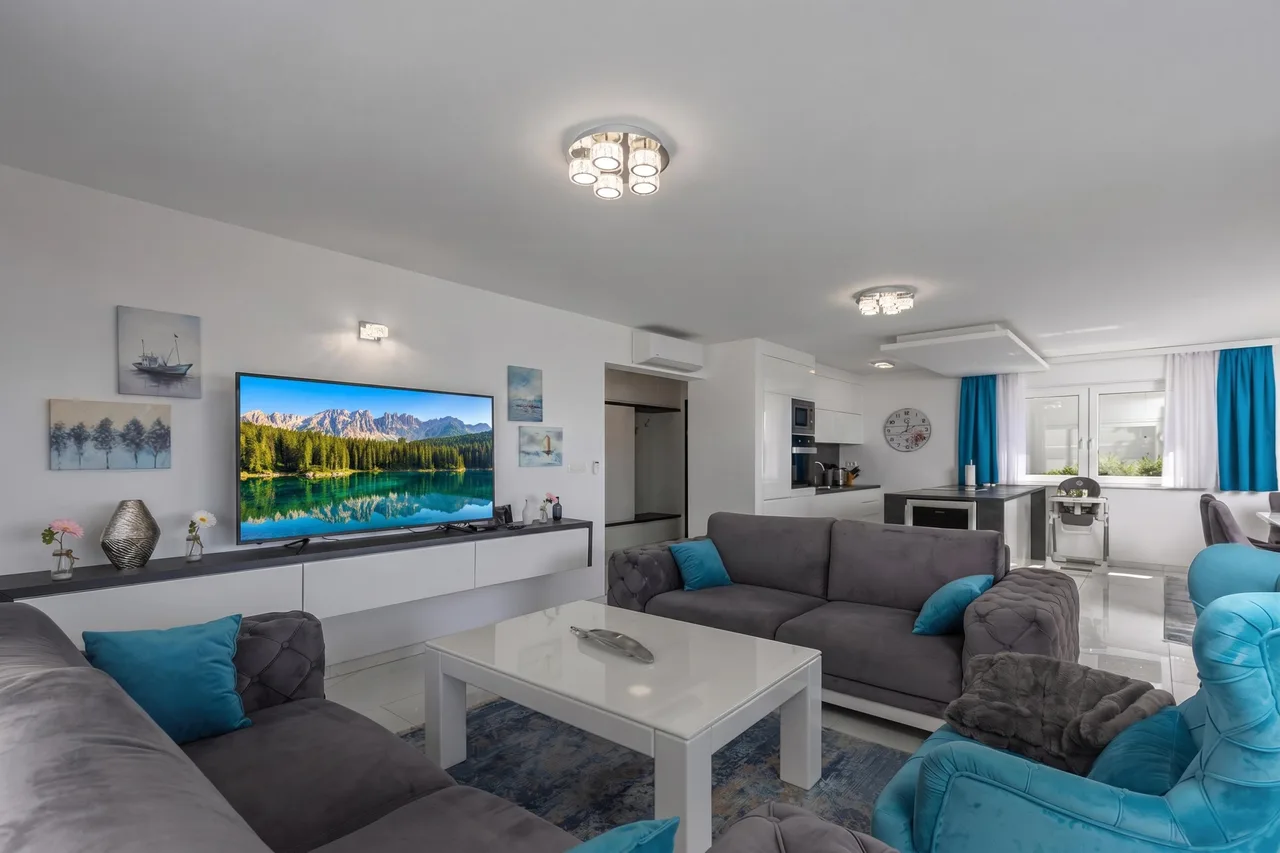 Luxury Pool Apartment With Sea View photo 3