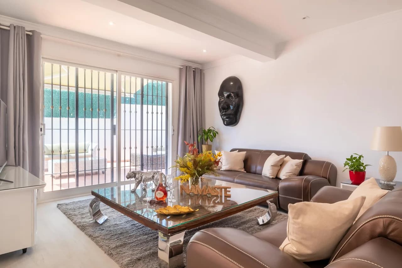 Contemporary Villa with Private Garden in Marbella, Foto 3