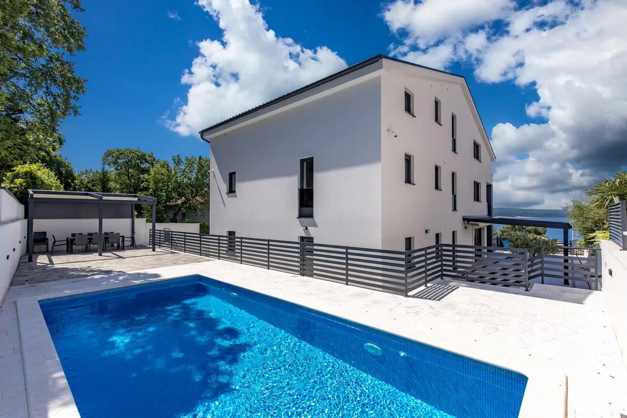 Spacious Pool Apartment Crikvenica photo 2