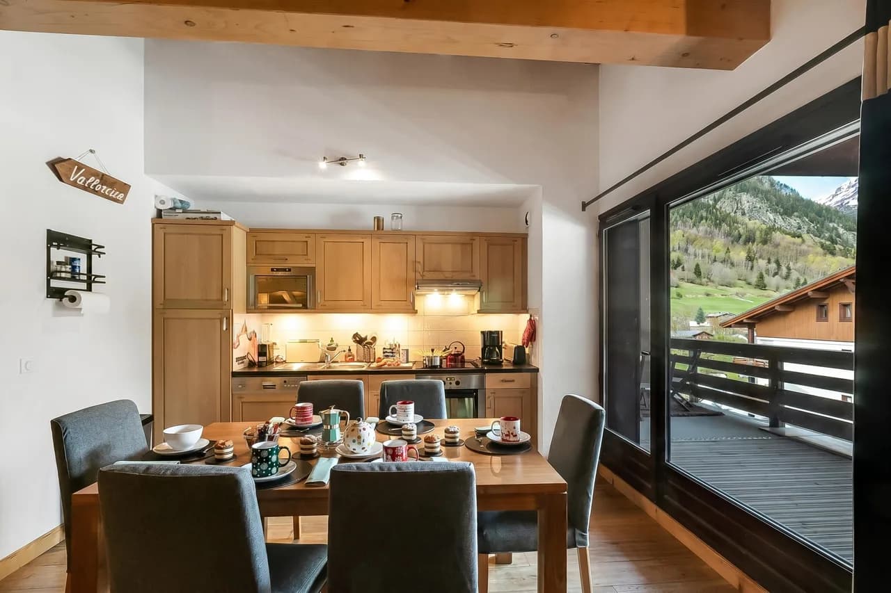 Ski-In Apartment in Vallorcine, Chamonix, France, photo 4