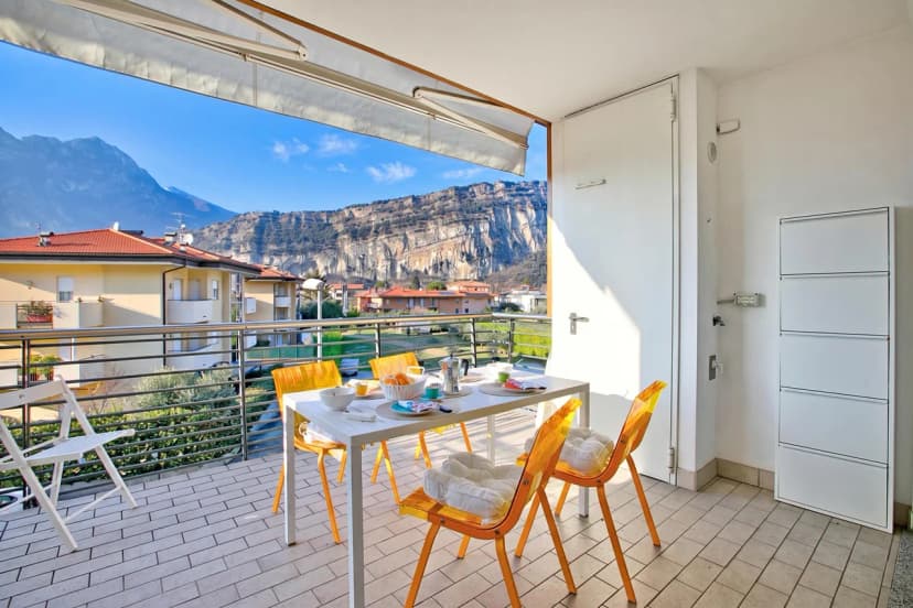 Torbolino - Apt with Balcony. Pool & Views
