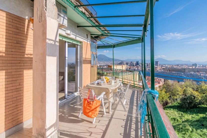 Bright Apartment Private Parking Naples
