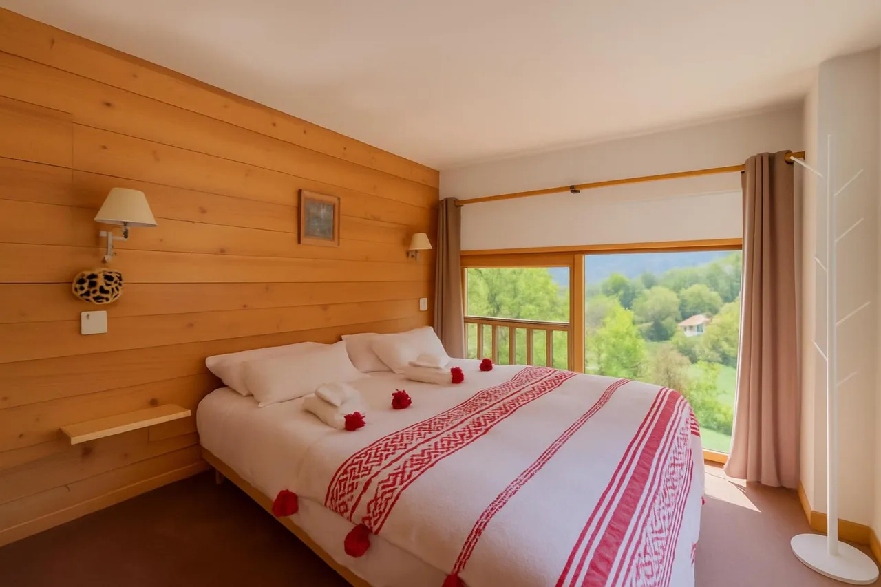 Ski-In Ski-Out Apartment in Argentière, Chamonix, France photo 5