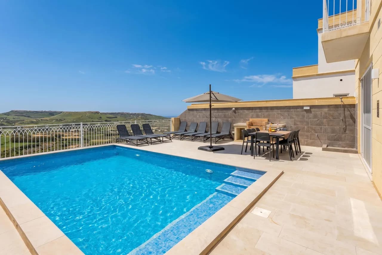 Magnifica Gozitan Villa Pool And Jacuzzi, foto 2