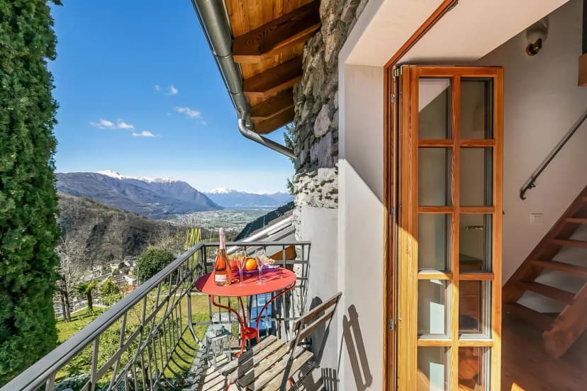Mille Colline la Casa 1 with Shared Pool