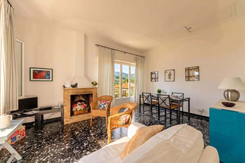Lovely Apartment in Monterosso with Sea View Balcony