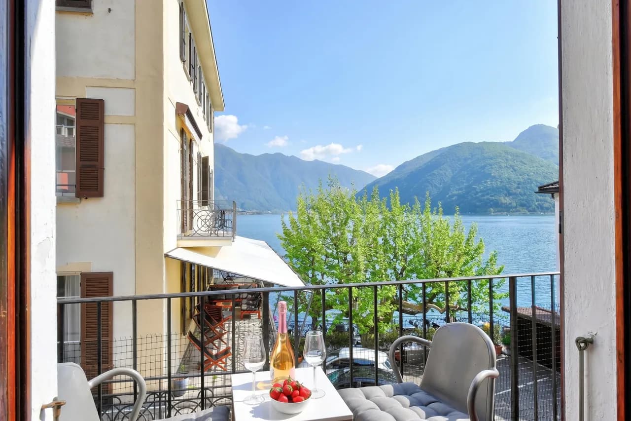 Residenza Lungolago Melide for 5 photo 2