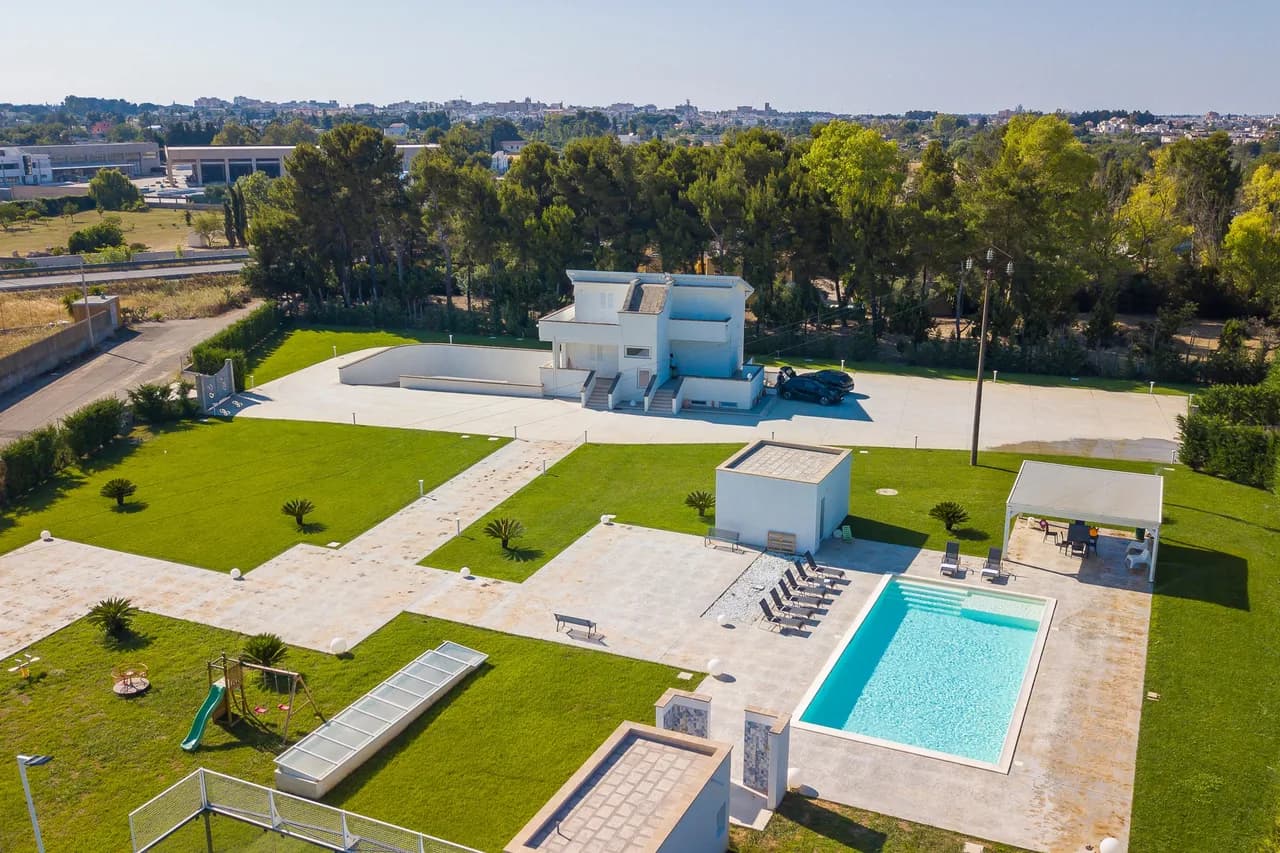 Boutique Apartament with Pool and Padel Court photo 3