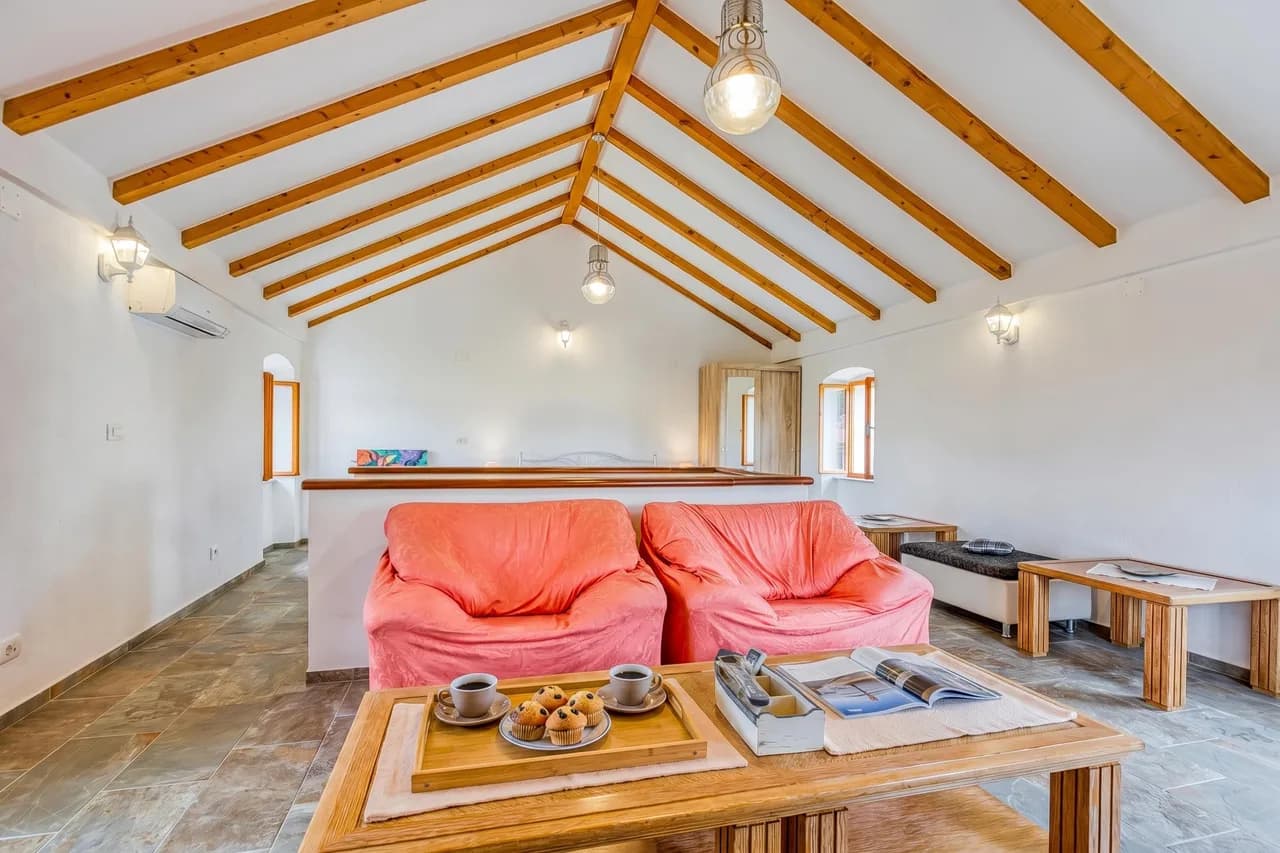 Casa Lussingrande Island Retreat with Terrace photo 2