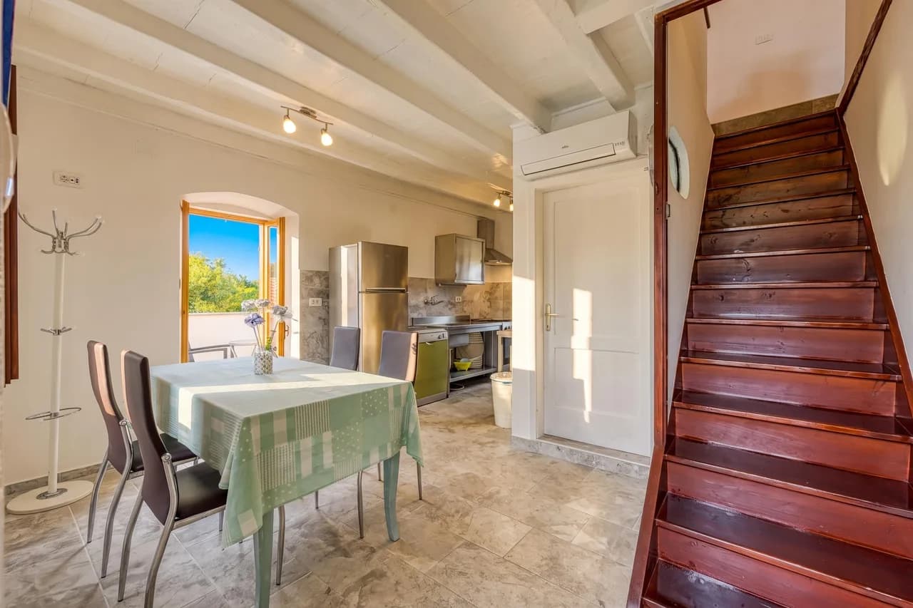 Casa Lussingrande Island Retreat with Terrace photo 3