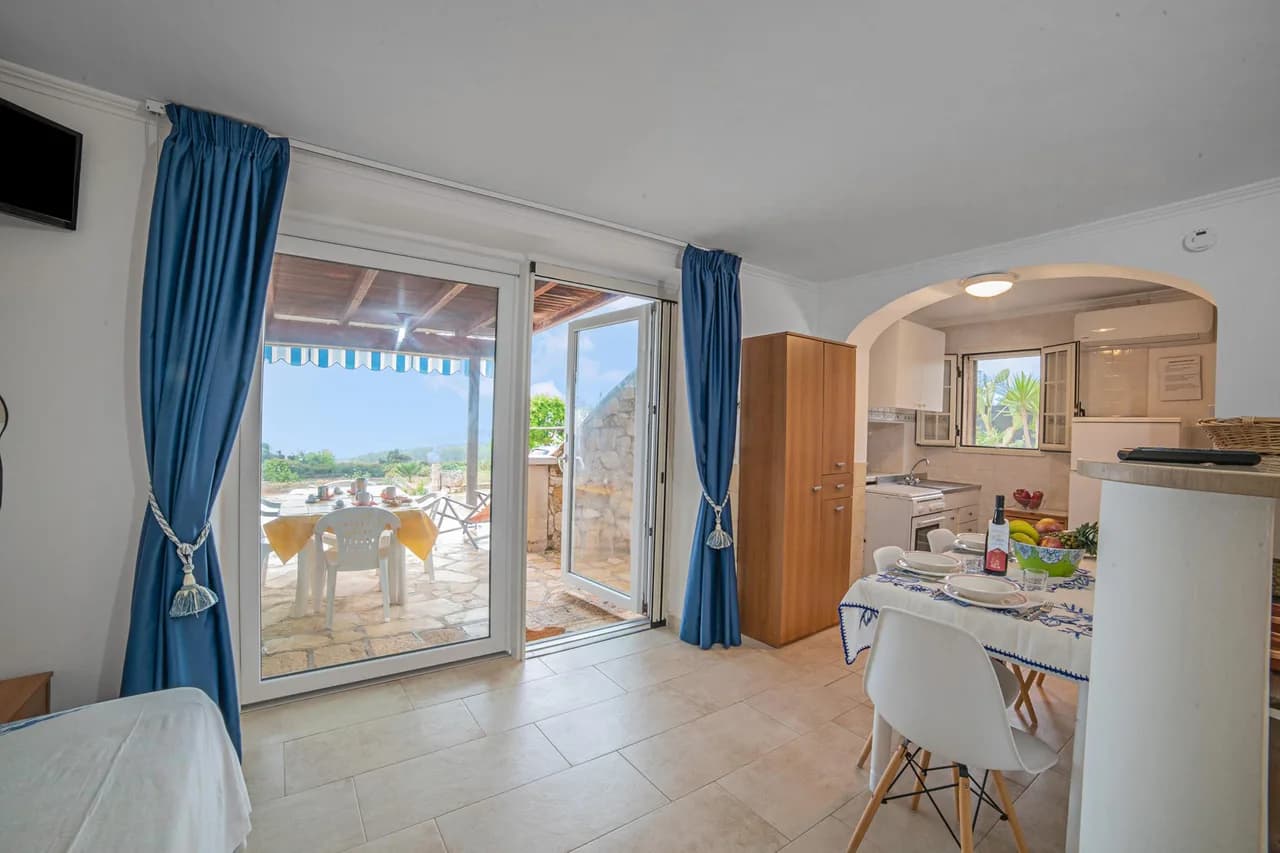 Studio Vue Mer Villa Felloniche avec Terrasse, photo 2
