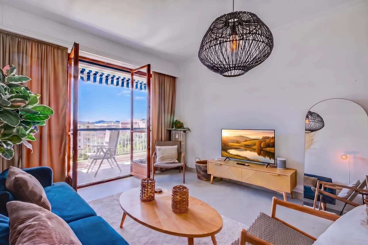 Lovely Apartment - 5min From Beach photo 2