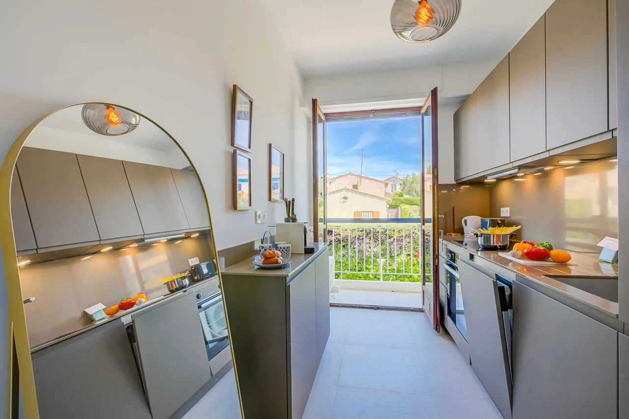 Lovely Apartment - 5min From Beach photo 4