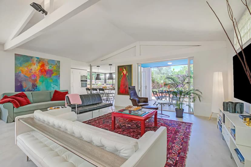 Artful Loft Retreat - Terrace, Parking