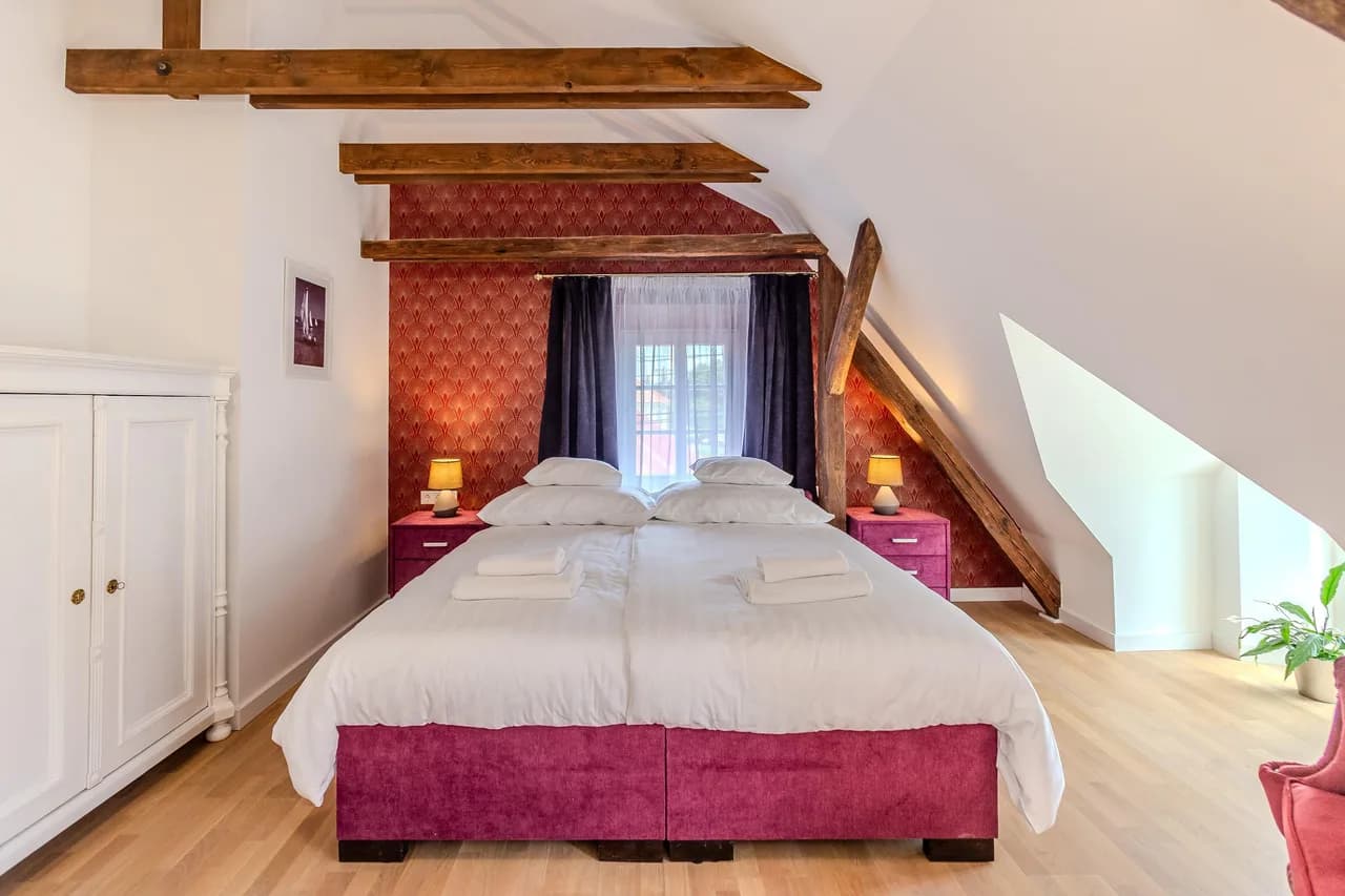 Fulop Panzio - Lila Orchideen Zimmer, Foto 2