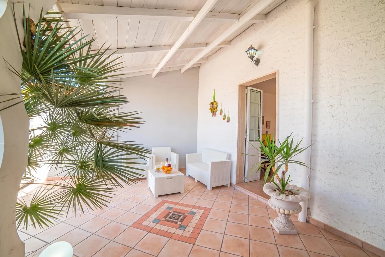 Apartamento Rusciu Te Lu Mare con Terraza y Jardín, foto 3