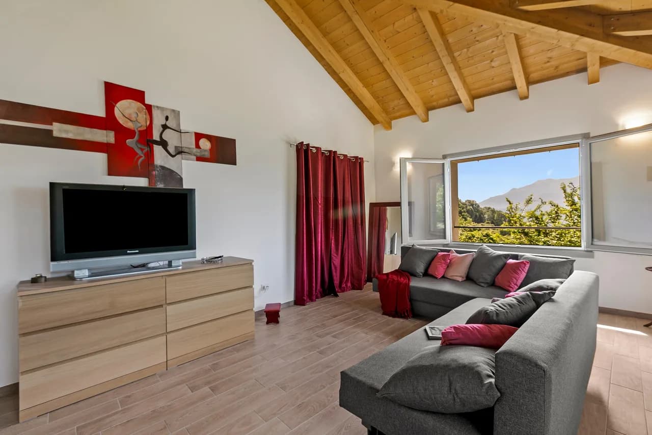 Appartement Viola Retraite au Lac Majeur avec Jardin Privé & Parking