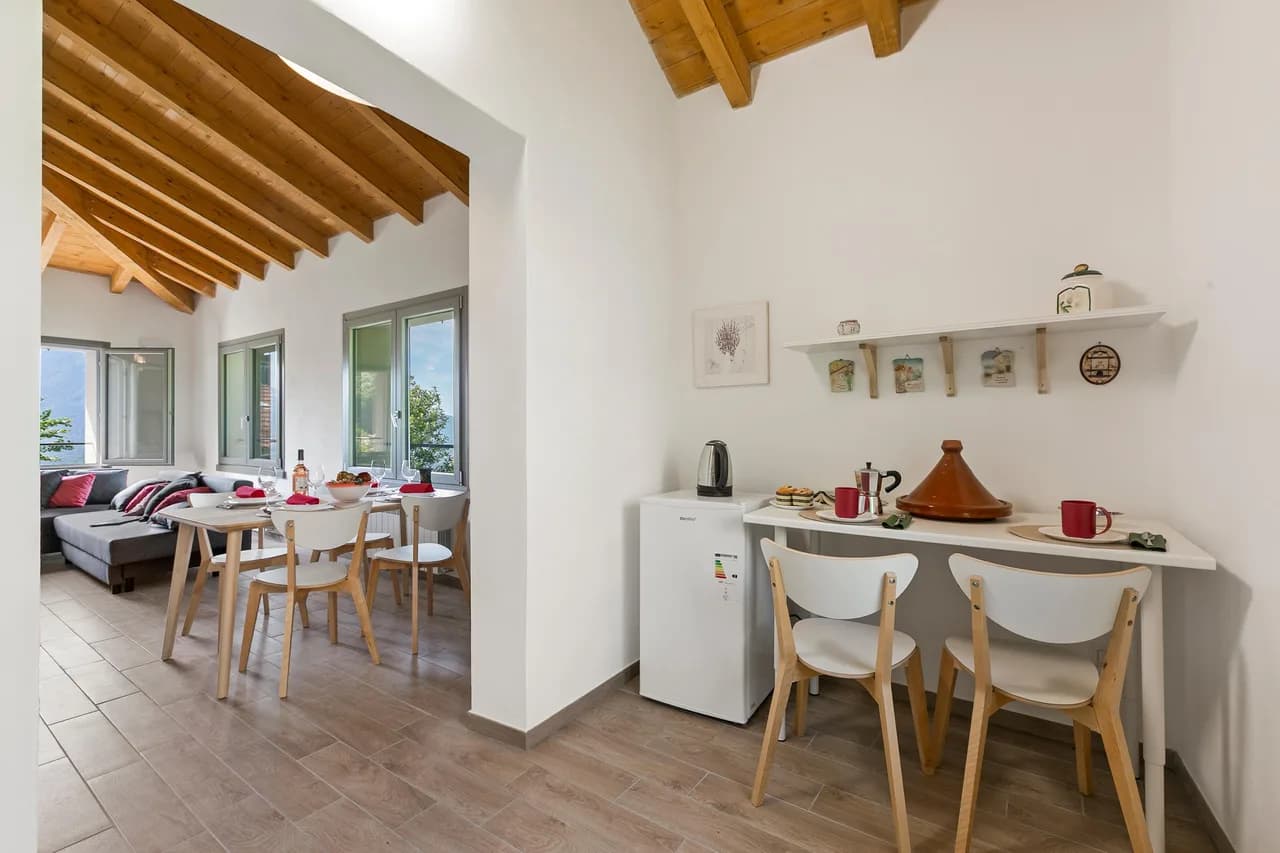 Appartement Viola Retraite au Lac Majeur avec Jardin Privé & Parking, photo 4