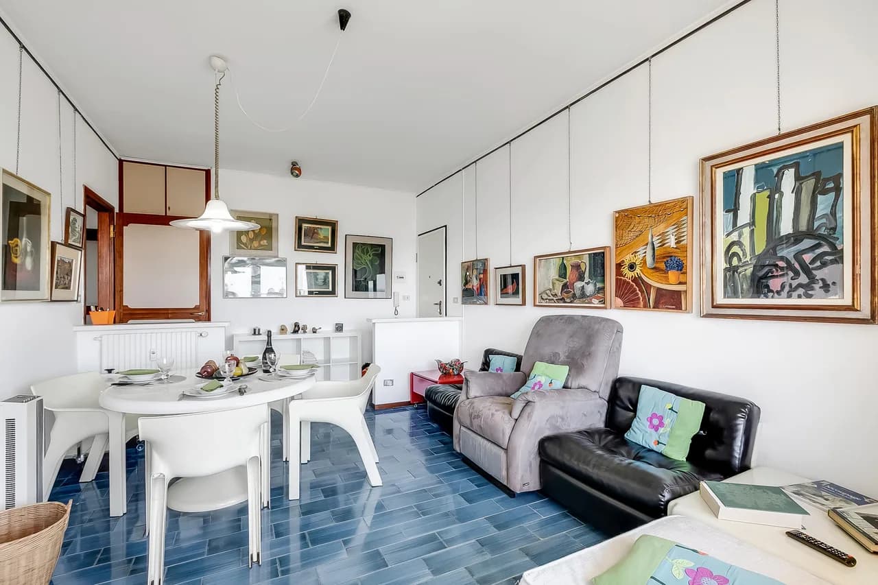 Owl House, Sea-View Terrace Apt in Sanremo photo 4