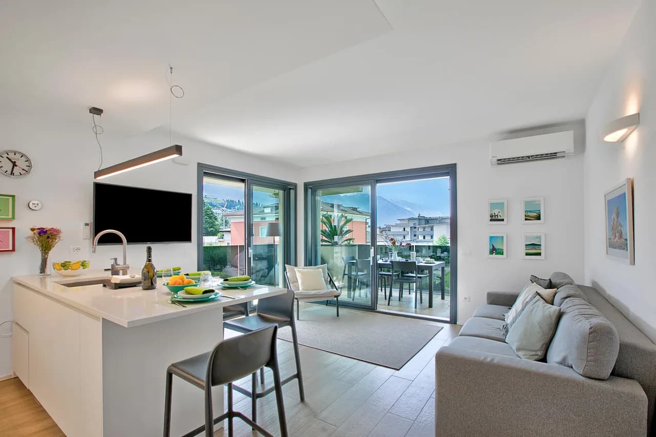 Tranquil Mountain-View Apartment in Riva del Garda, Foto 2