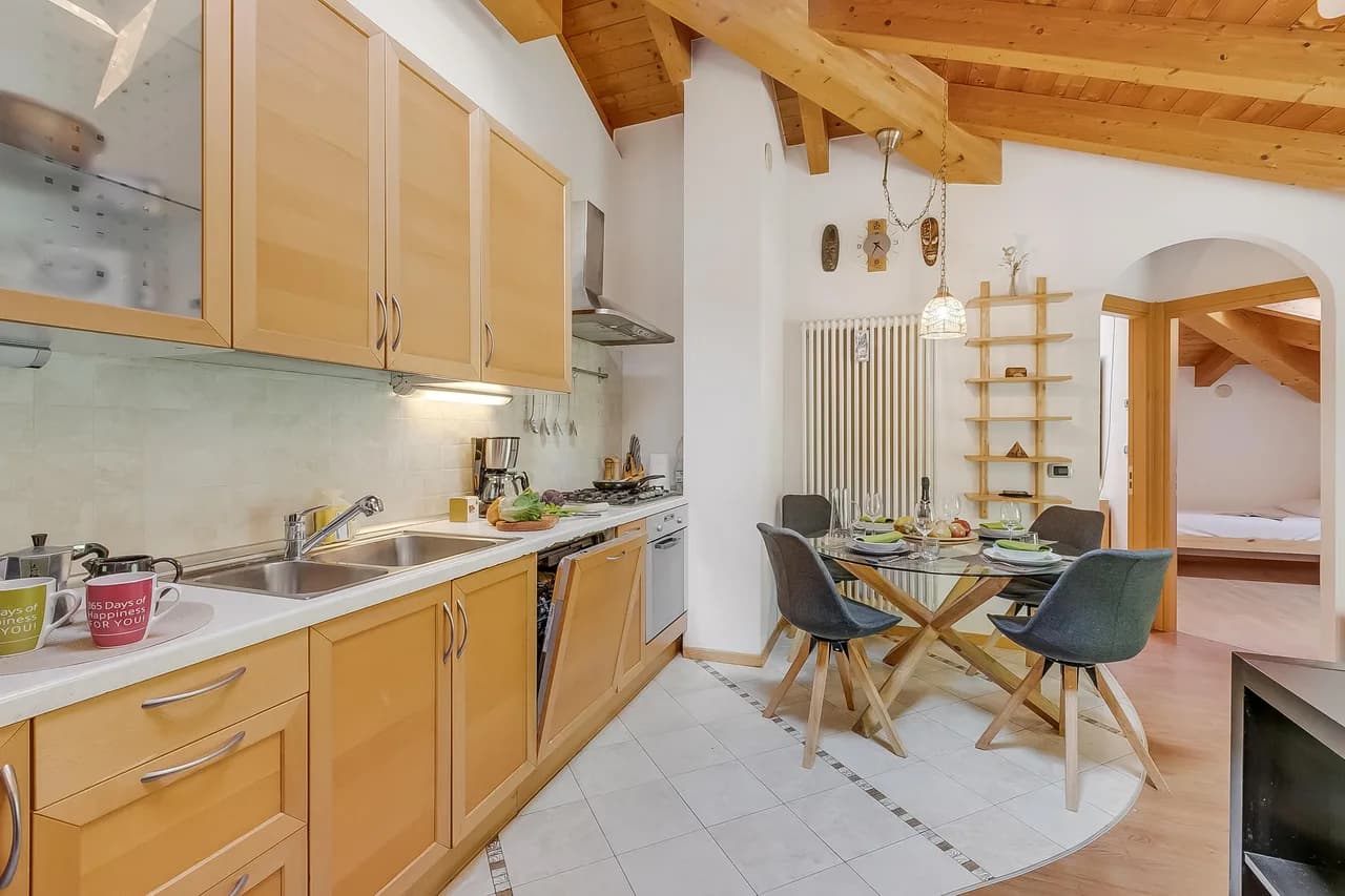 Torbole On the Moon Apartment near Beach photo 4