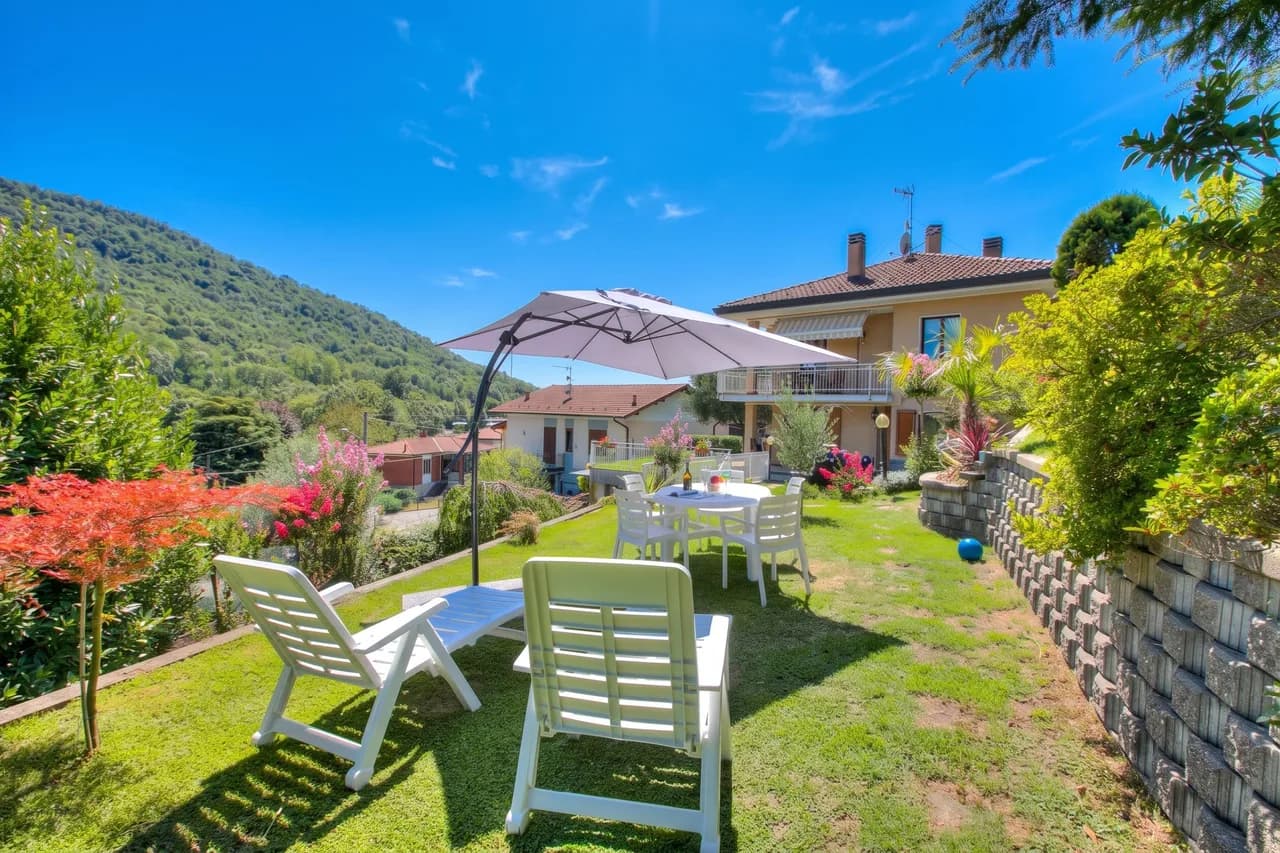 A Due Passi Dal Bosco : Appartement en Côte avec Jardin & BBQ, photo 2