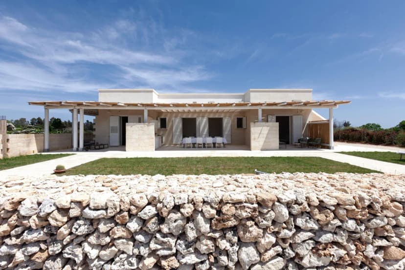 La Rimunda Alba Otranto Shared Pool