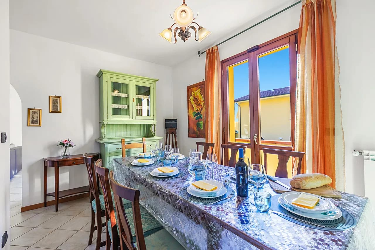 Komfortables Haus mit privatem Pool und Blick für 8, Foto 3