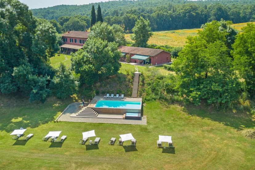 Relaxing Family Villa Roses Shared Pool10