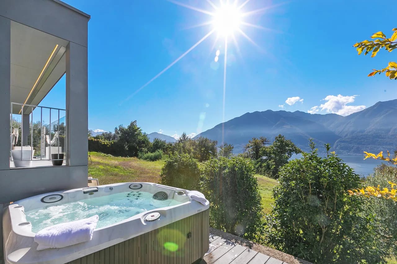 Lakeview Villa with Jacuzzi in Ticino, foto 2