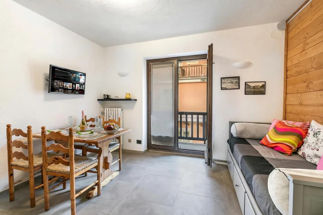 Rochebrune 6th - Flat with Balcony for 4 photo 5