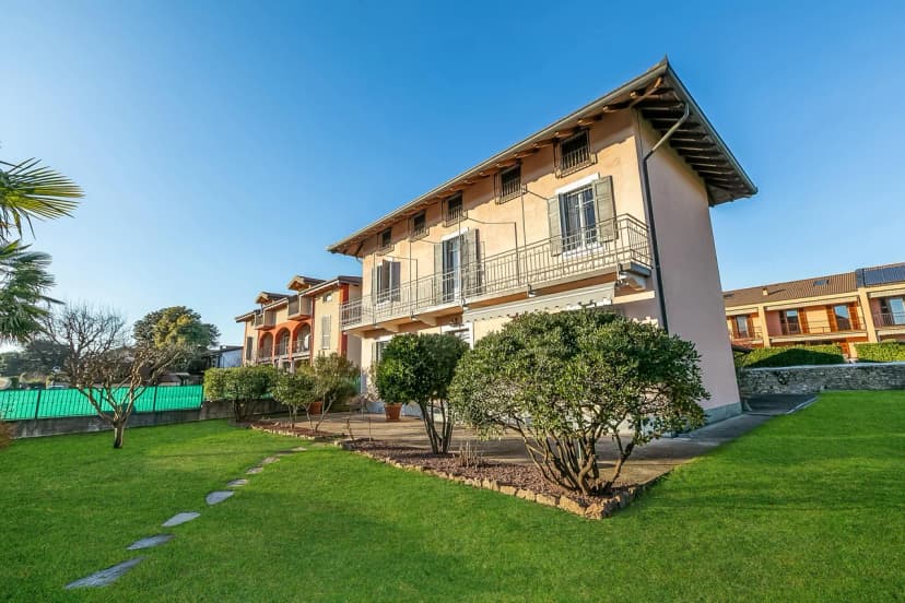 Villino Maria Private Garden & Relax near Lake Maggiore
