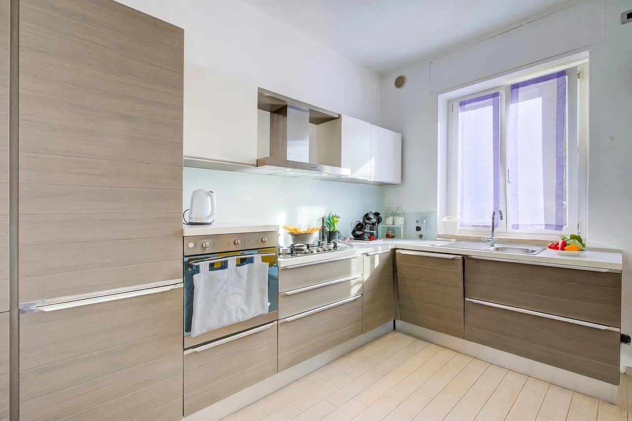 Modern Two-Bedroom Apartment in Laveno Mombello, photo 4