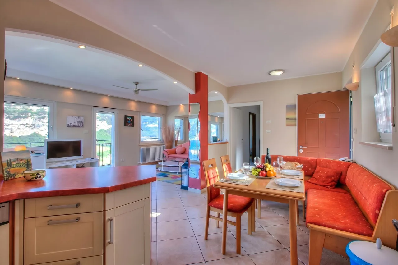 Villa with Private Pool Overlooking Lake Garda in Torbole sul Garda photo 5