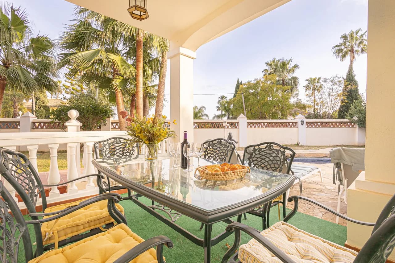 Golf-Adjacent Family Villa in Mijas Costa, Foto 3