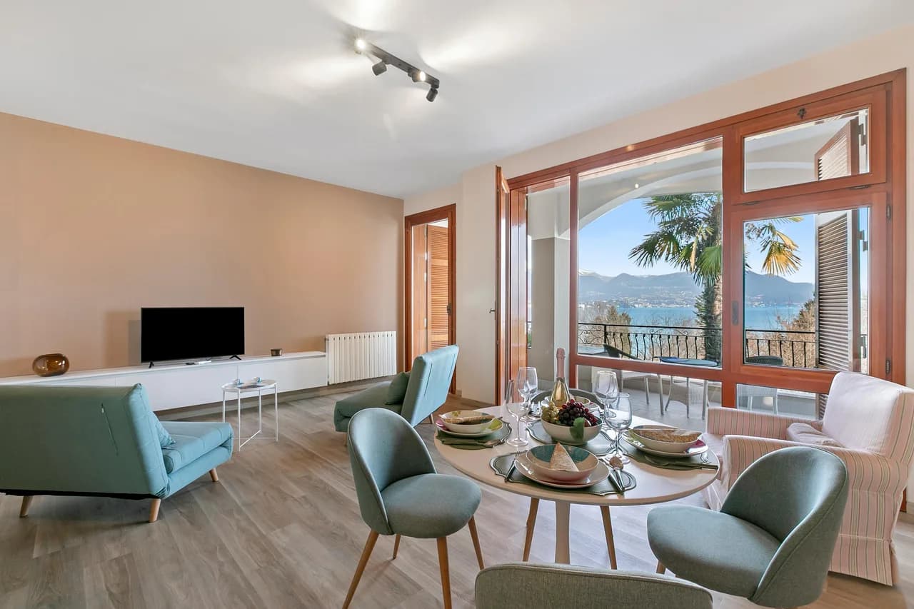 Apartamento con Vista al Lago, Piscina y Terraza en Stresa, foto 4