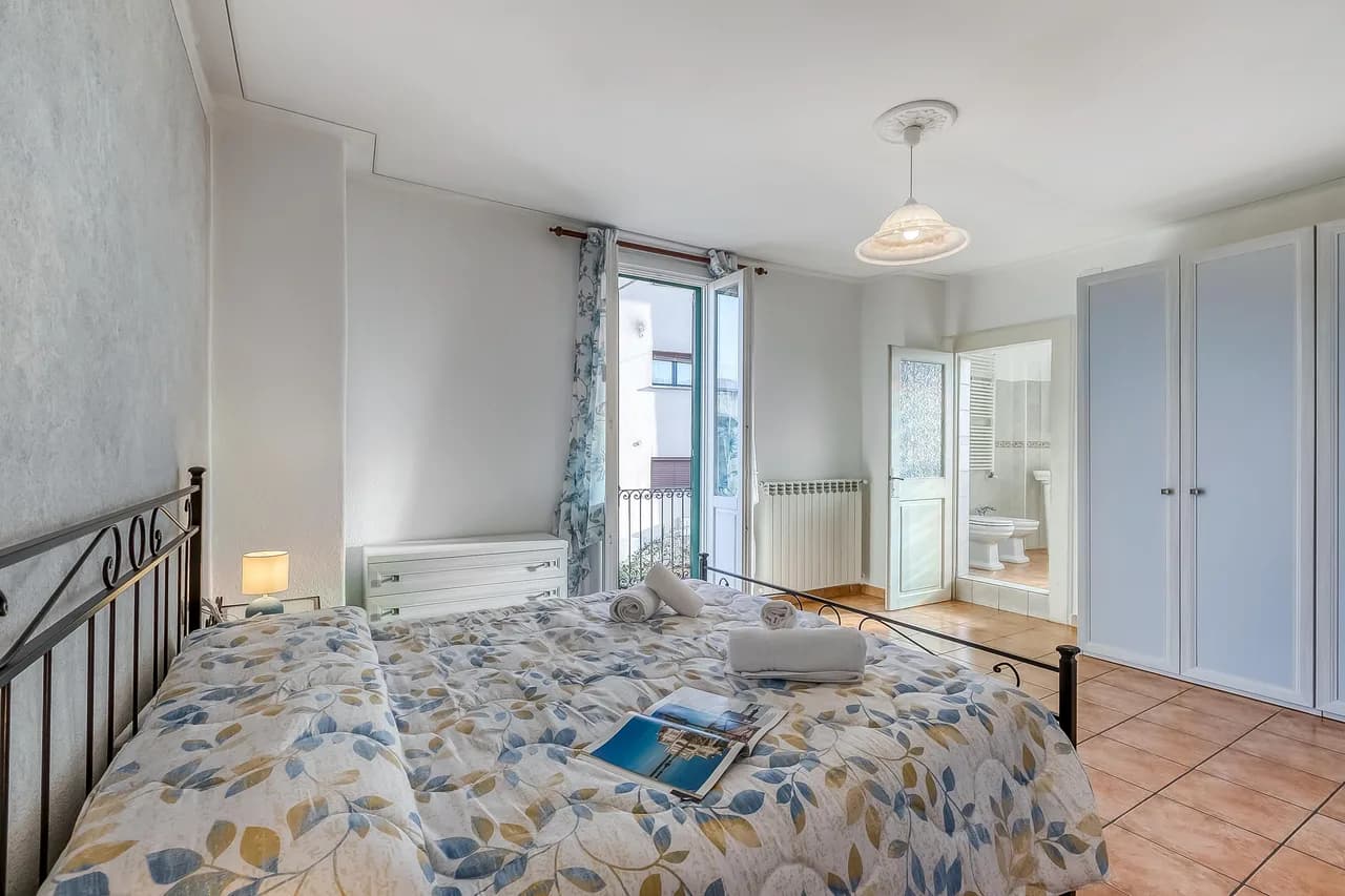 Apartamento Bee: Luino a Orillas del Lago con Comedor Exterior, foto 4