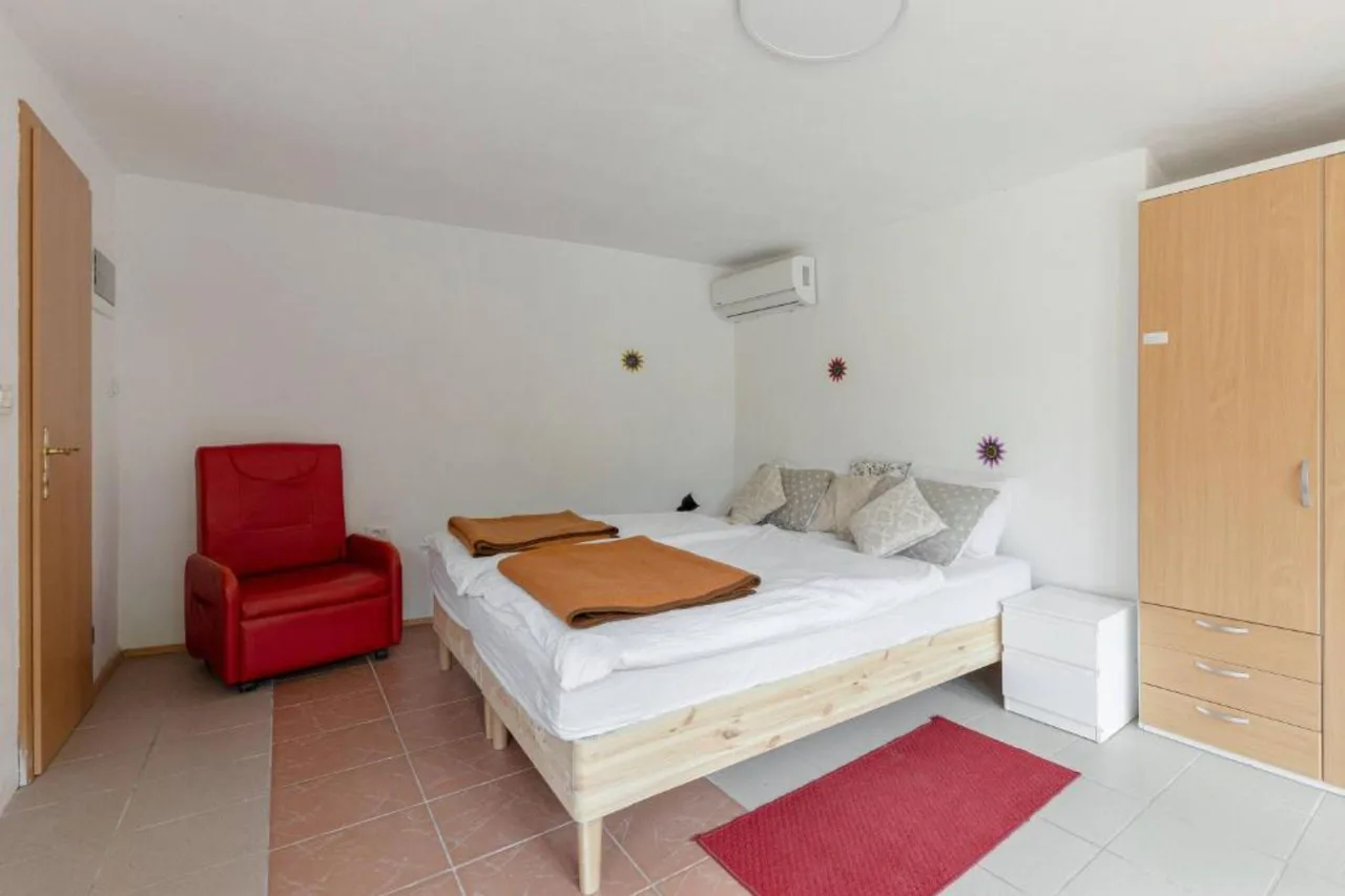17th Century Apartment with Jacuzzi photo 4