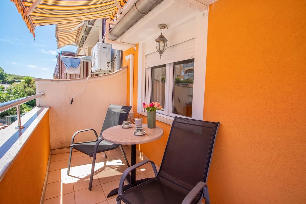 Lovely Apartment Vrsar 1 With Balcony photo 3