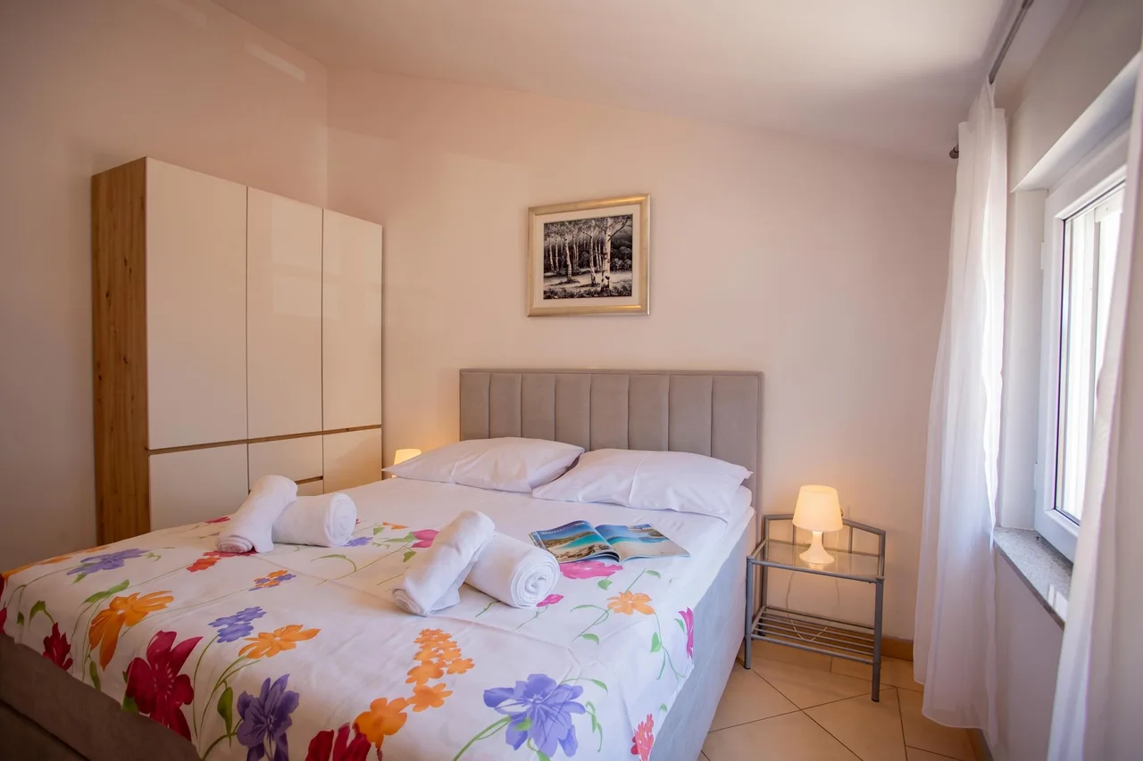 Lovely Apartment Vrsar 1 With Balcony photo 5