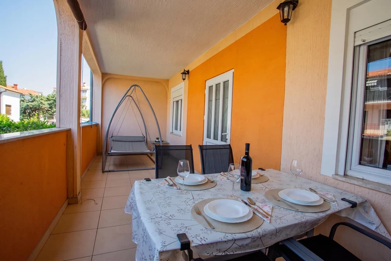 Lovely Apartment Vrsar 6 With Balcony photo 3