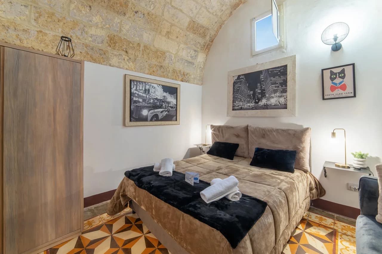 Jazzy House In Historic Centre 2BR Sleeps 4 photo 5